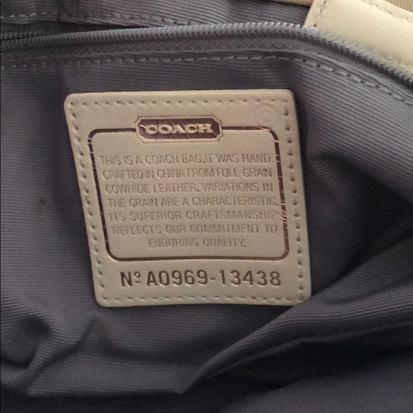 EUC Coach purse - Picture 7 of 8